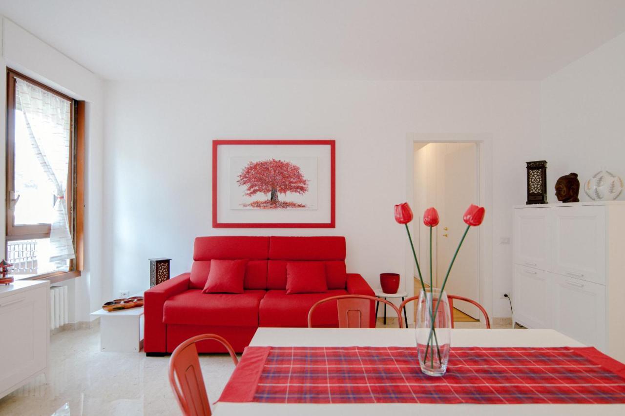Dodo Red - The House Of Travelers Apartment Como Exterior photo