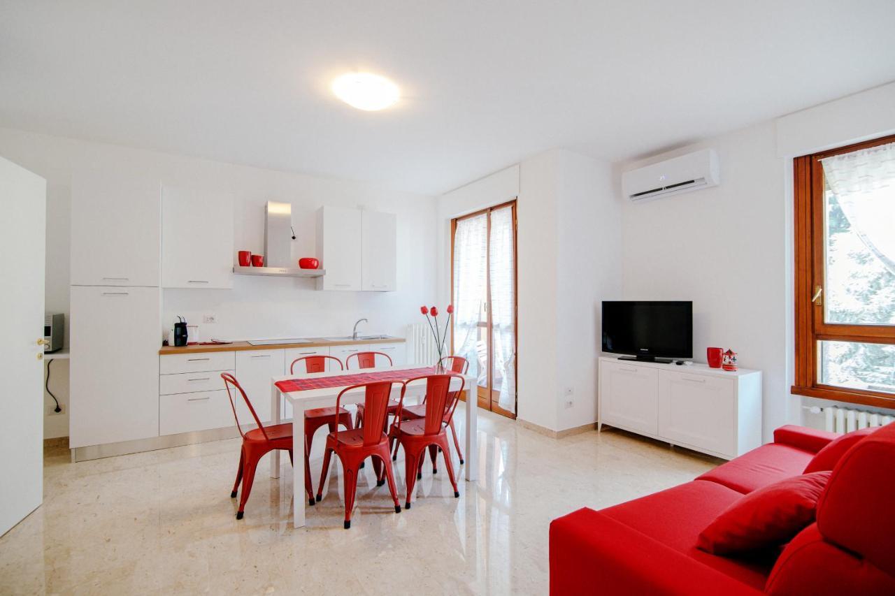 Dodo Red - The House Of Travelers Apartment Como Exterior photo