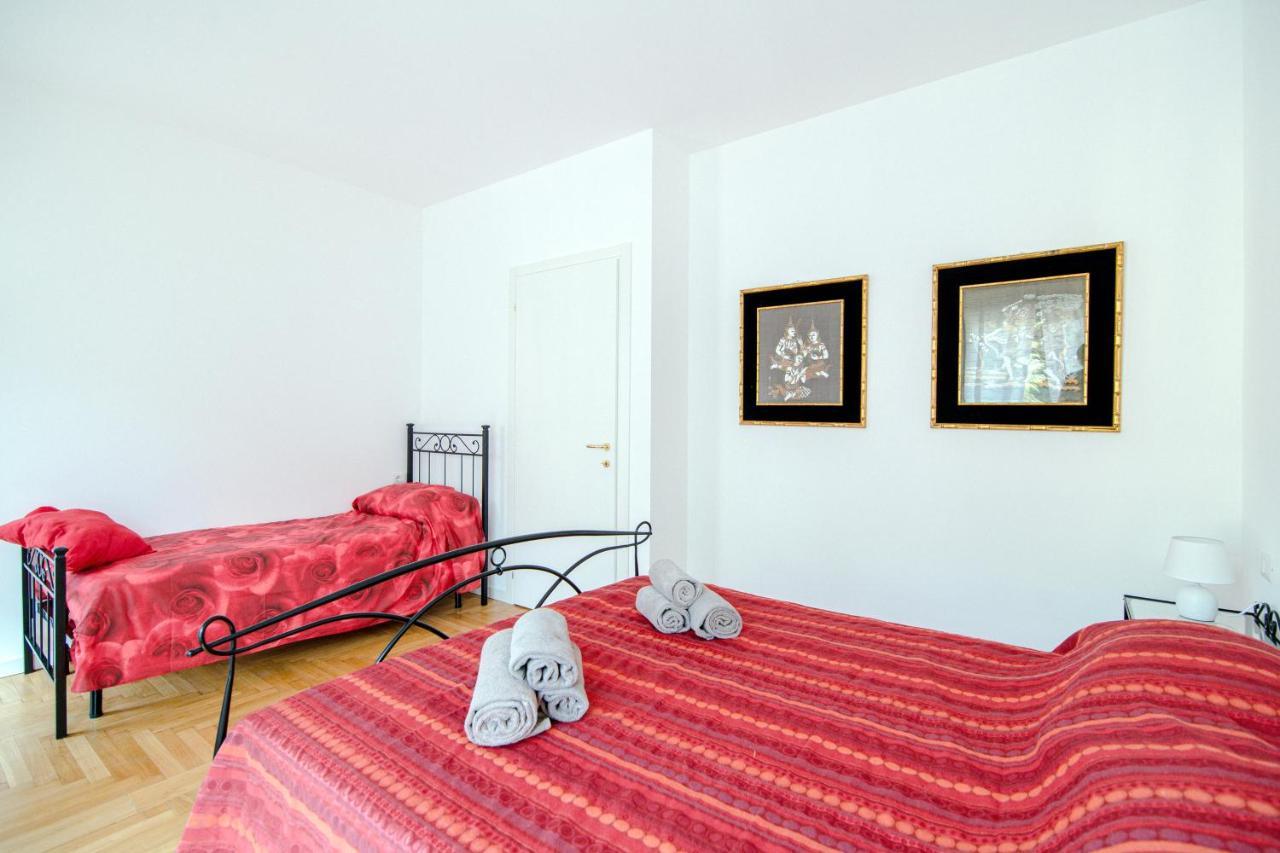 Dodo Red - The House Of Travelers Apartment Como Exterior photo